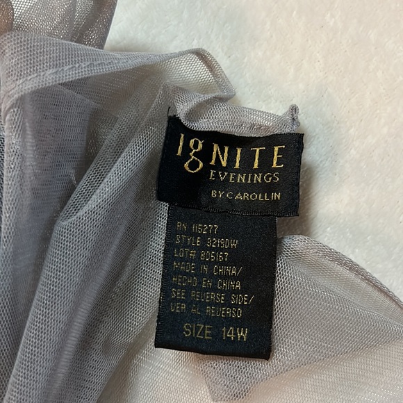 Ignite Evenings by Carol Lin dress with shawl - Picture 6 of 14